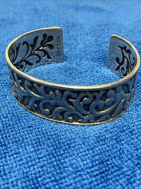 Vintage Silpada Sterling Silver Ahead of the Curve Cuff Bracelet | B3080